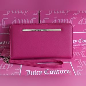 BNWT Steve Madden Fuchsia BZippy Wallet/ Wristlet